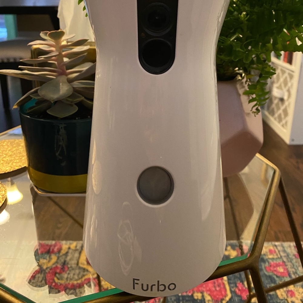 Furbo Dog treat throwing Camera